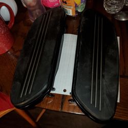 Harley Davidson Blk Floorboards Off A 2020 Streetglide 