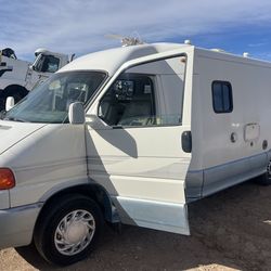 2001 Rialta Winnebago