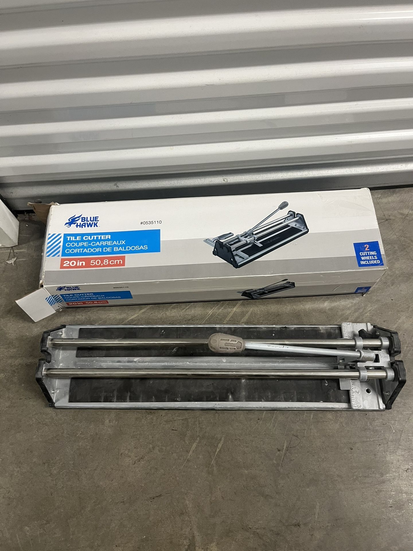  Blue Hawk 20-inch tile cutter. Retails $40
