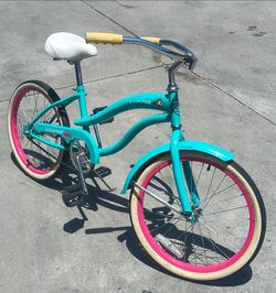 20" beach cruiser bike/ bicicleta para playa 20".