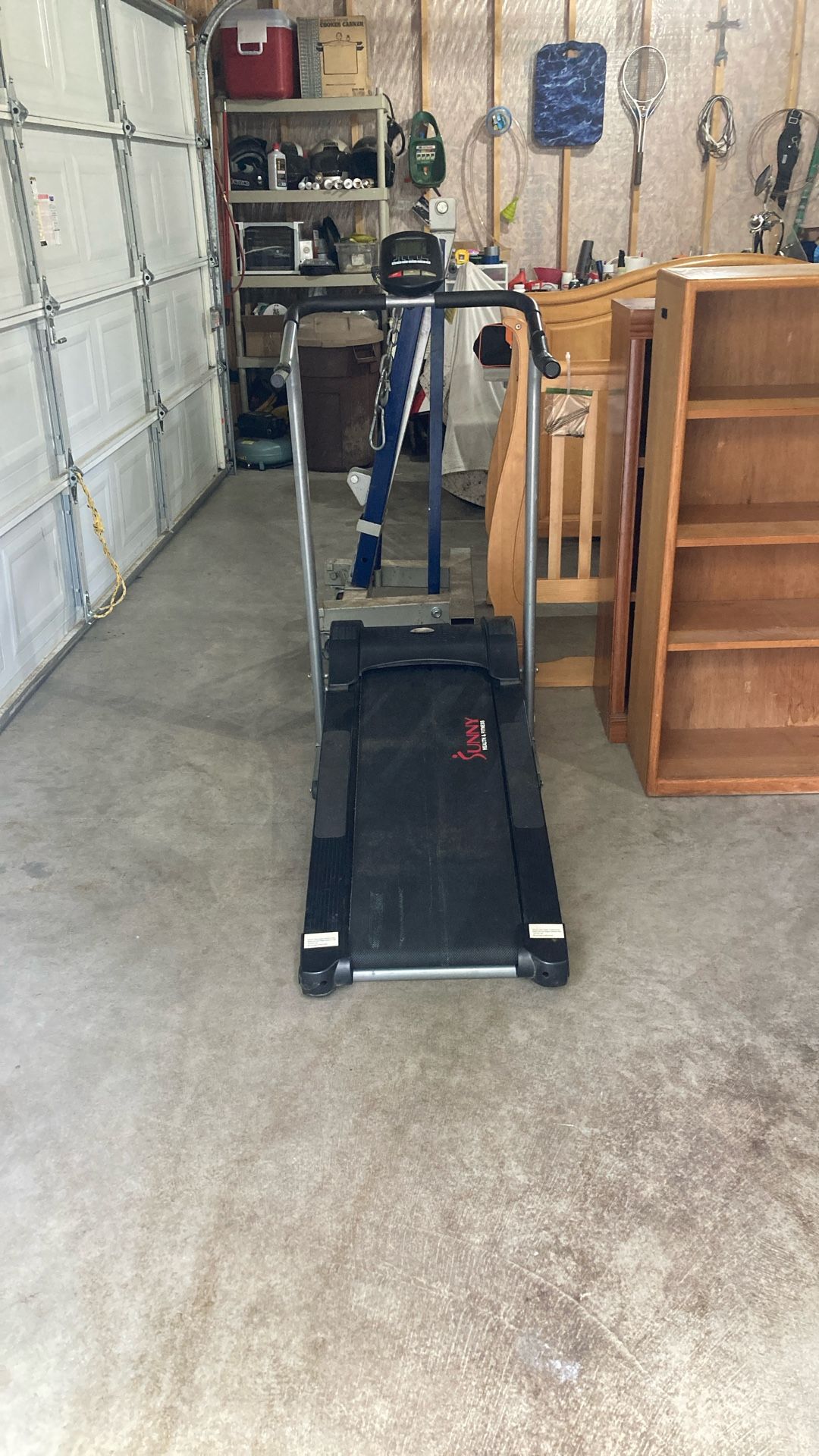 Foldable treadmill