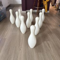 Bowling pins