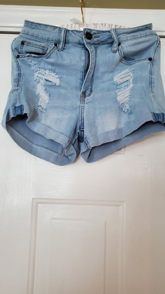 Girls Ripped Jean Shorts From Rue