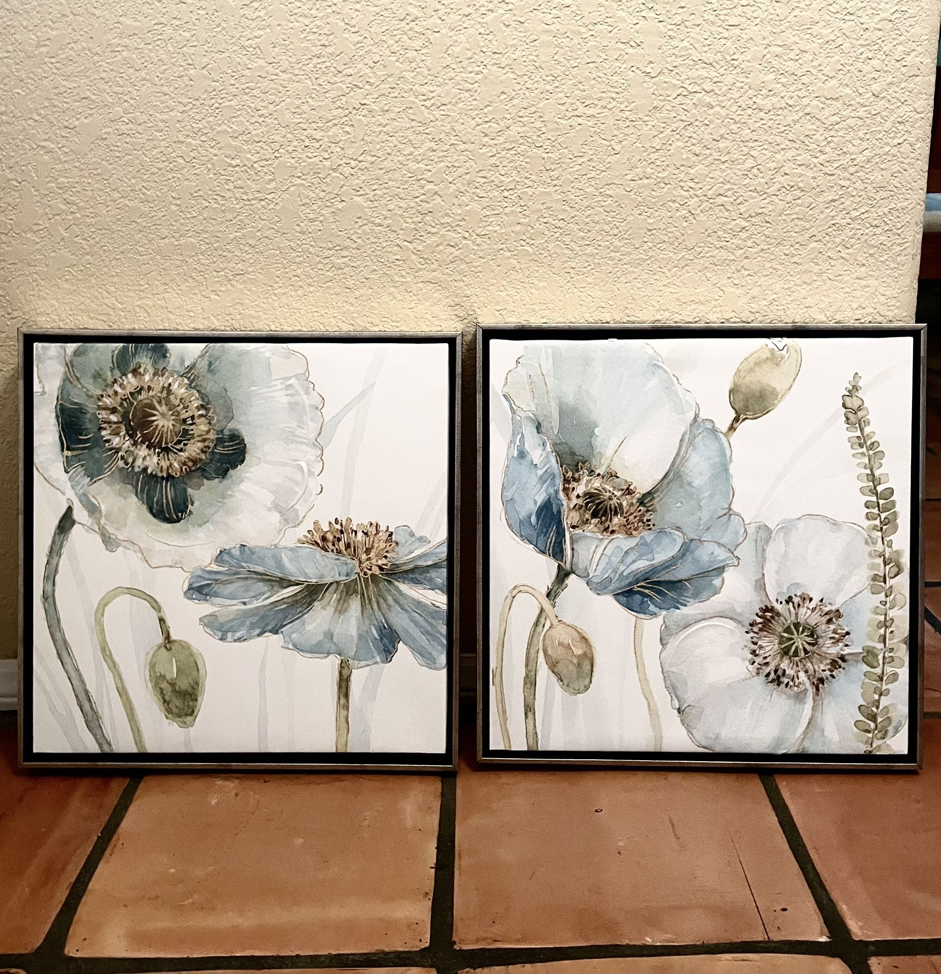 2- 17 Inch Square Wall Mount Canvas Painting Frames
