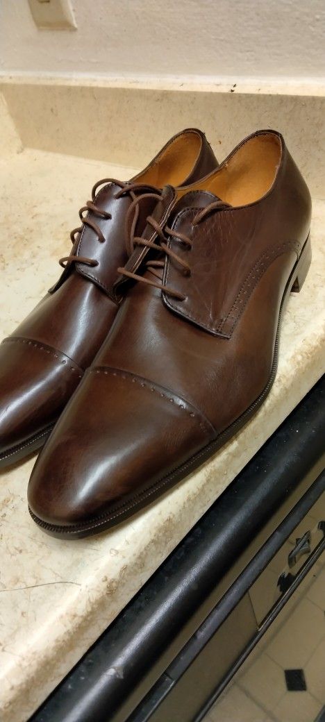 Size 13 Saks Fifth Avenue Men's Italian Leather Never Used