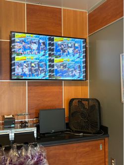 Tv mounter