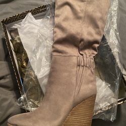 Woman’s Wedge Boots 