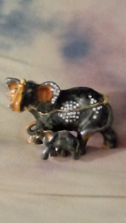 Elephant trinket box