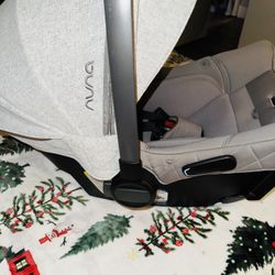 Nuna Infant Carseat 
