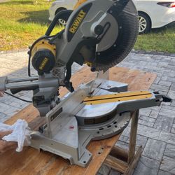 14in Dewalt Sliding Saw