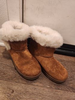 Girls Boots