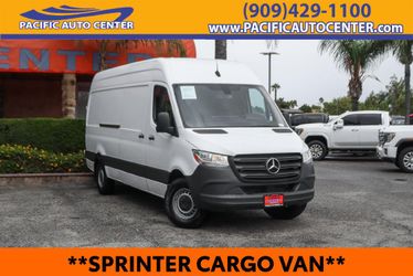 2022 Mercedes-Benz Sprinter 2500