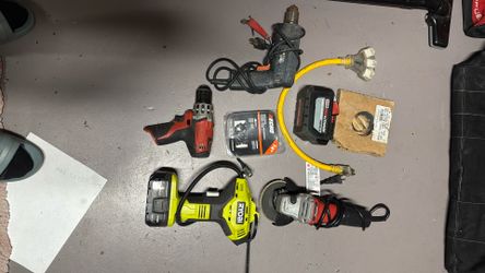 milwaukee makita stanley dewalt tool