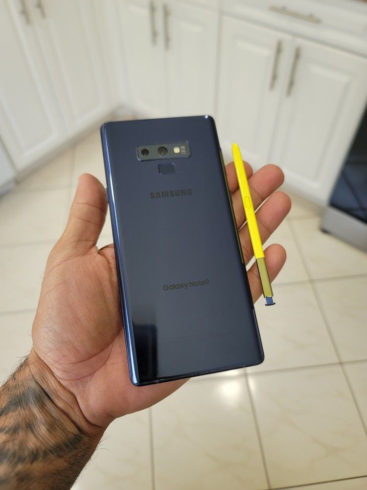 Unlocked Galaxy Note 9 128gb Excellent conditions (price is firm)