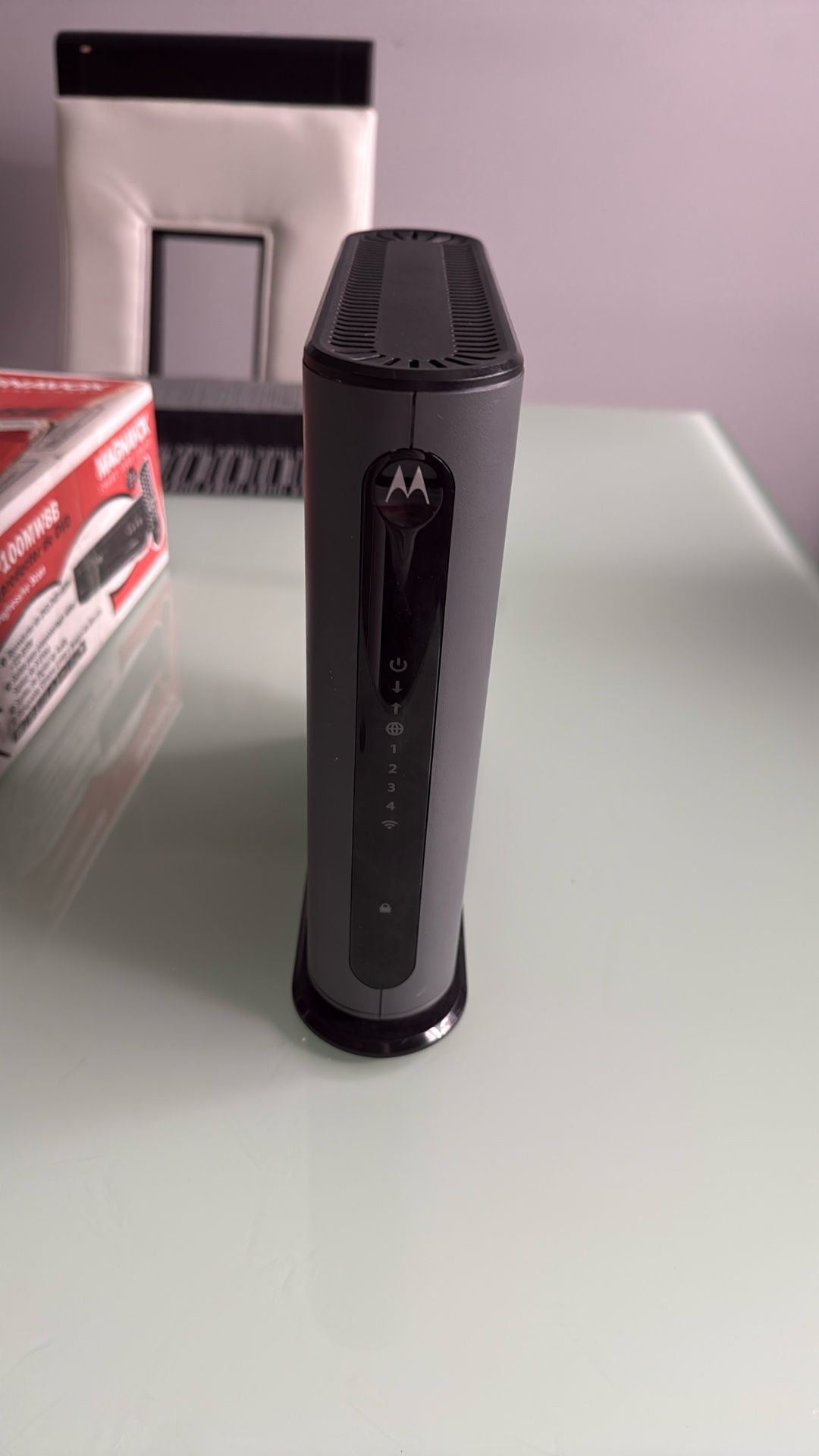 Motorola 8x4 DOCSIS 3.0 Cable Modem Plus Router