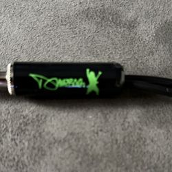 DIMEBAG DARRELL GUITAR PLUG KEYCHAIN -NEW