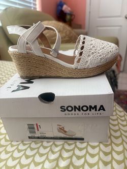 New girls shoes $10