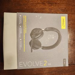 Jabra Evolve2 65 Bluetooth Headset
- Works with most UC Platforms - 37 Hours Battery Life - USB-C