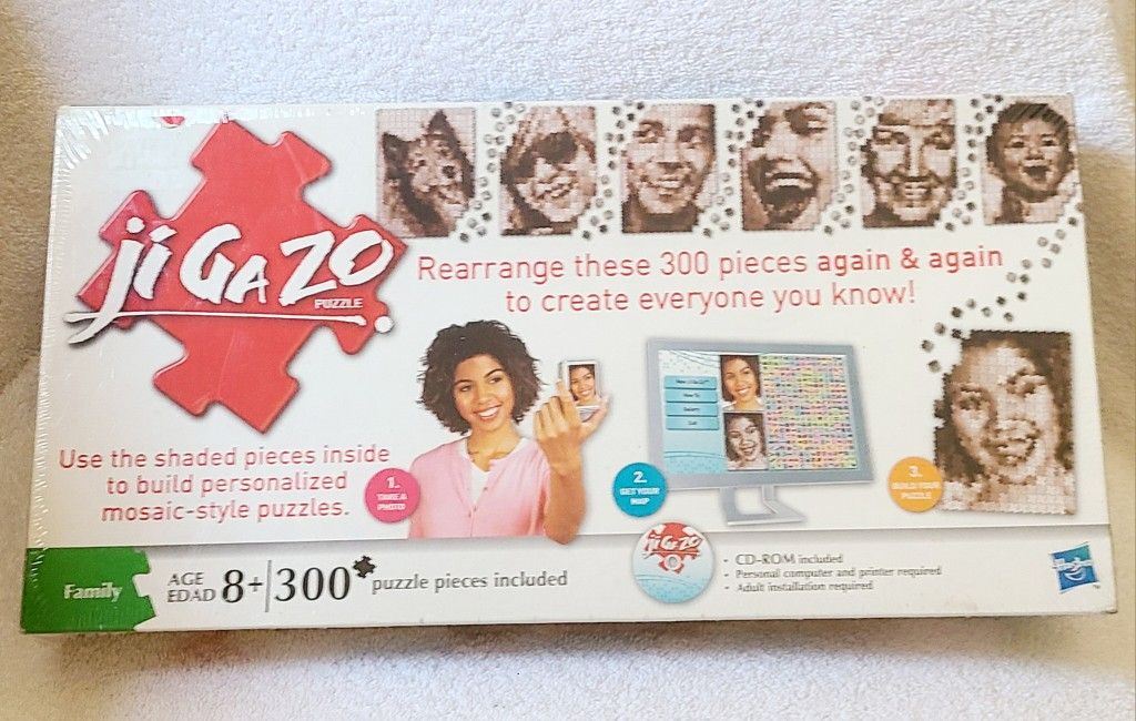 Hasbro Jigazo Puzzle Family Fun Mosaic style personalized Jigsaw Activity New