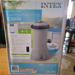 INTEX  FILTER AND PUMP FOR POOLS 1000GAL  Complete