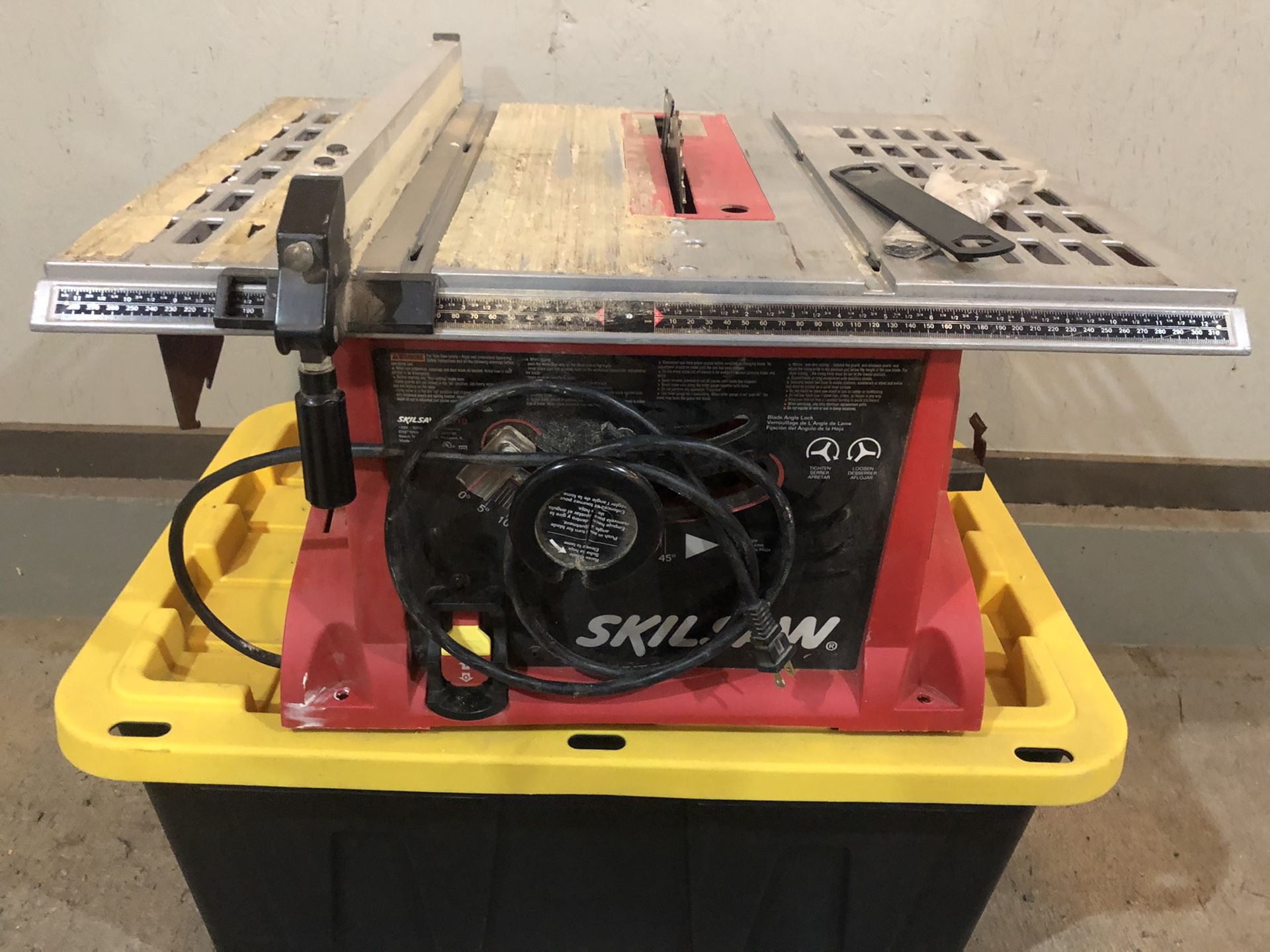 Skilsaw 10” Table Saw 3310 for Sale in WA OfferUp