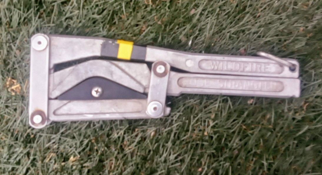 B-5420 STRANGLER(R) WILDFIRE HOSE CLAMP