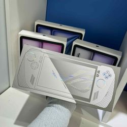 Asus Rog Ally Amd Z1 Extreme Processor Handheld Gaming Laptop - Pay $5 today and the rest later!!