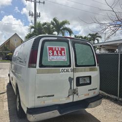 2002 Chevrolet Express