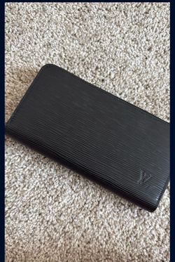 LV Wallet