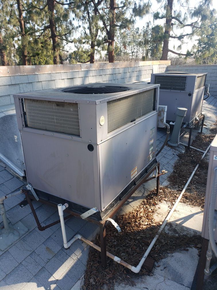 Air conditioning unit 2, 2 1/2, 3, 3 1/2 ton units