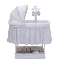 Simmons kid’s slumber-time elite gliding bassinet