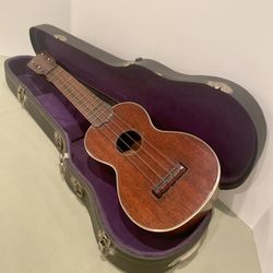 Vintage Martin Style 2 Soprano Ukulele (1(contact info removed)'s)