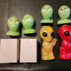Vintage Halloween Alien Candles - Novelty Party Decor