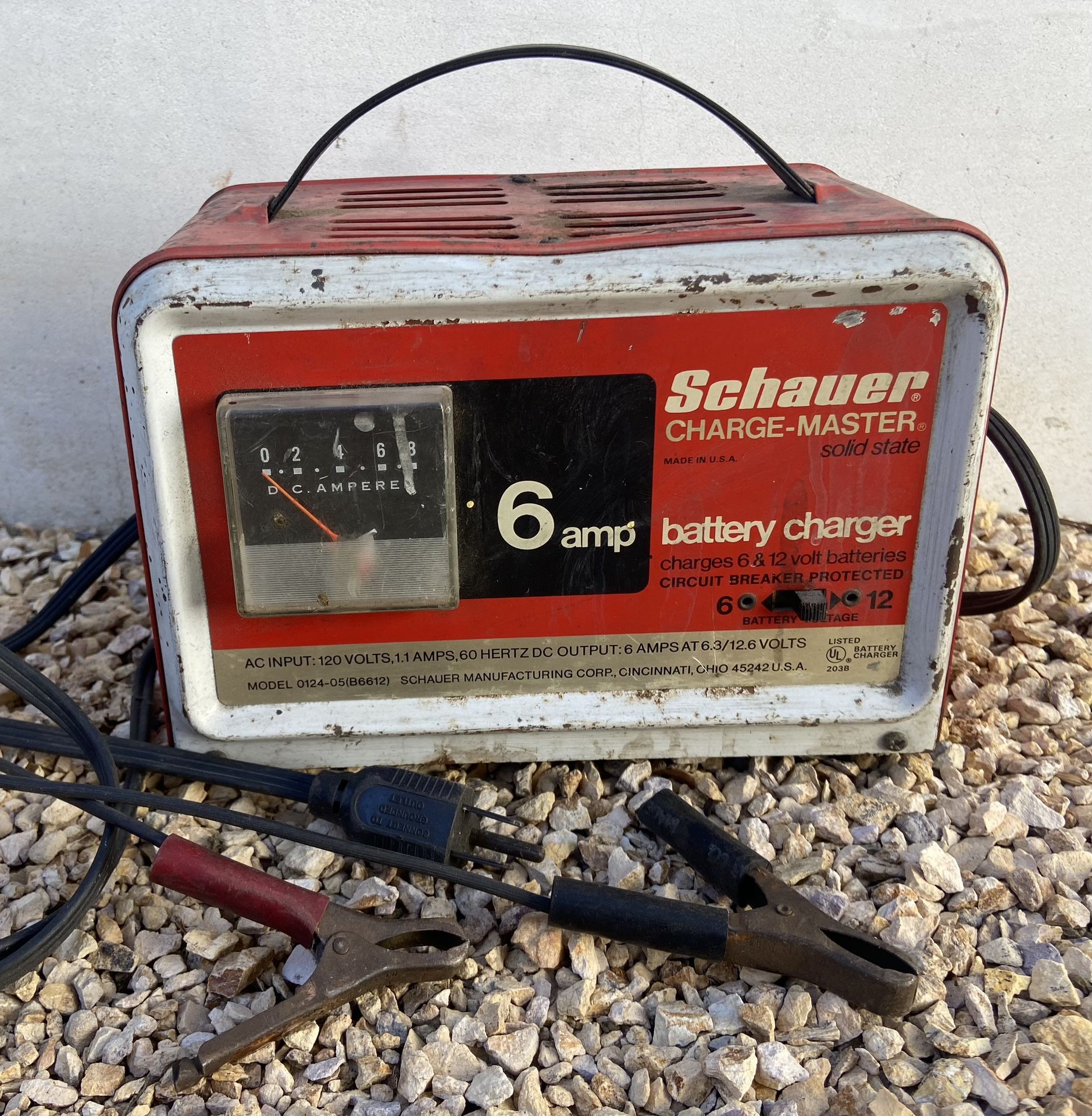 TESTED AND WORKING Schauer Charge-Master Solid State Battery Charger (Circuit-Breaker Protected)