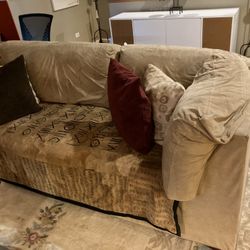 O.B.O! 3 Piece Sectional  (Local Pick Up Only 60637)