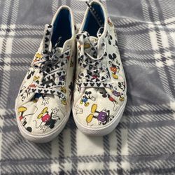 Women’s size 7 Disne brand shoes