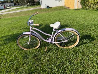 Beach cruiser bicycle