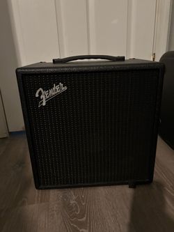 Fender Rumble LT25 bass modeling amp