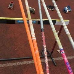 10-11’ pole vault wanted