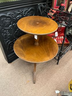 Vintage Maple 2 Tiered Pie Table