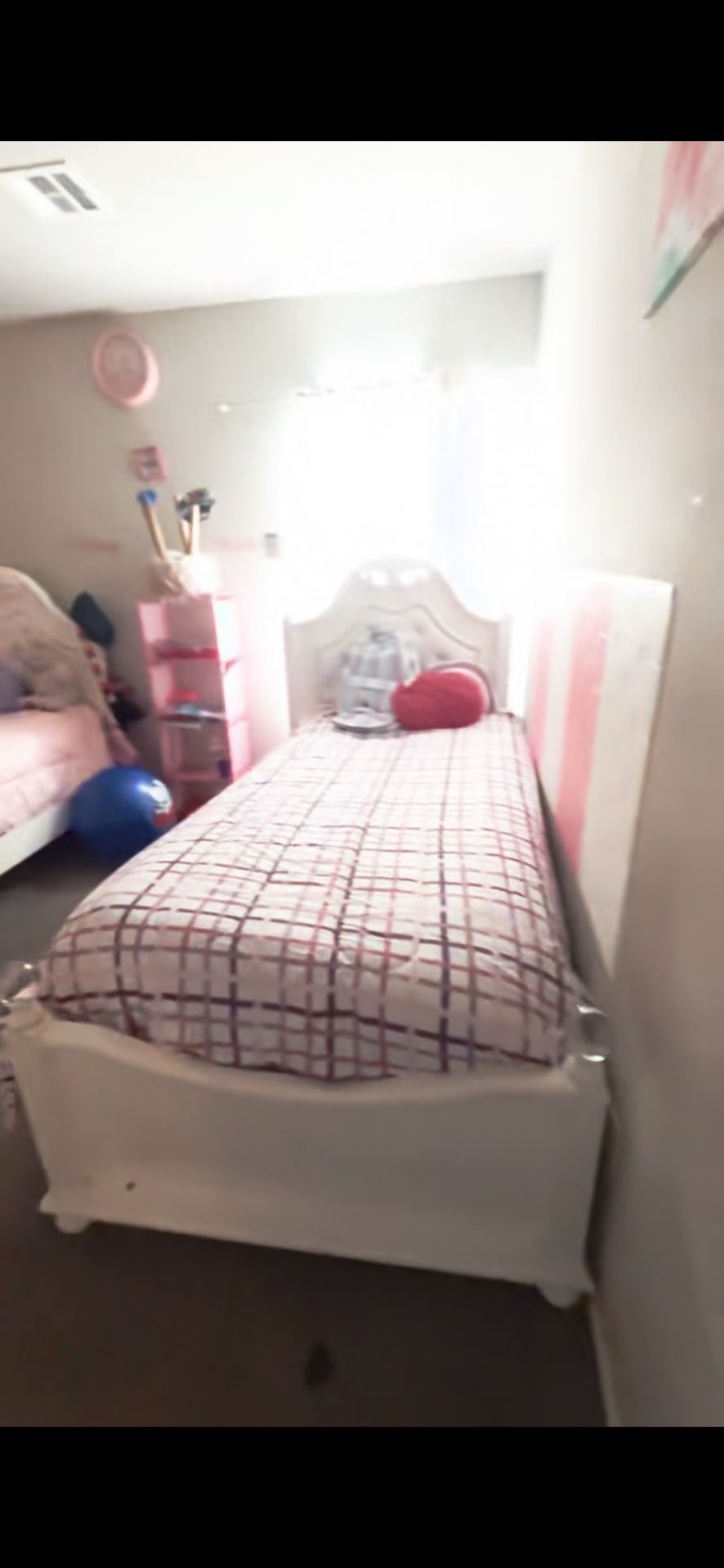 Twin Size Beds