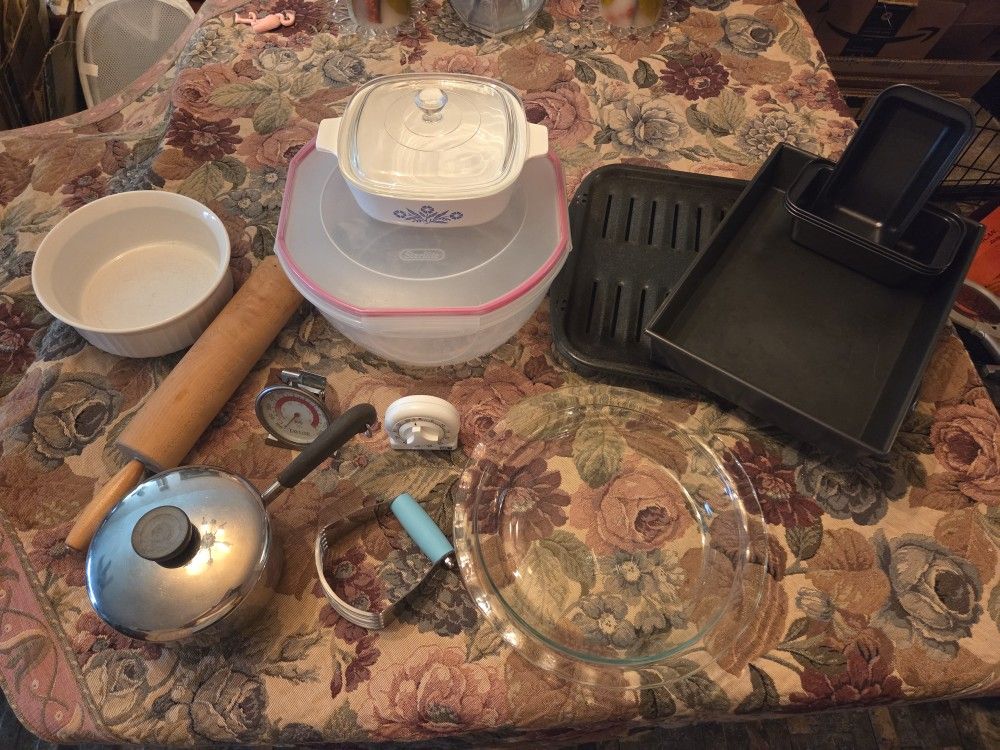 Kitchen Essentials 15 Pieces $99 FIRM