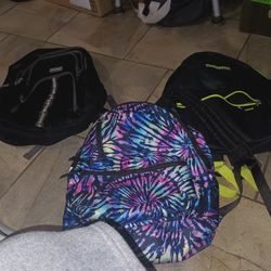 3 Backpacks 🎒 For 9$