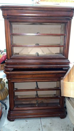 Night stands & dresser