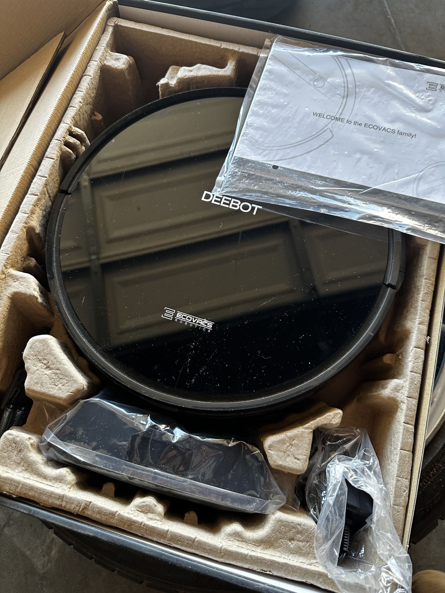 Deebot 500 Robot Vacuum