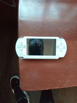 SONY PSP HANDHELD GAME CONSOLE