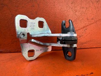 2017 - 2023 Tesla Model 3 Front Left Driver Door Lower Hinge OEM 1101037-00-G