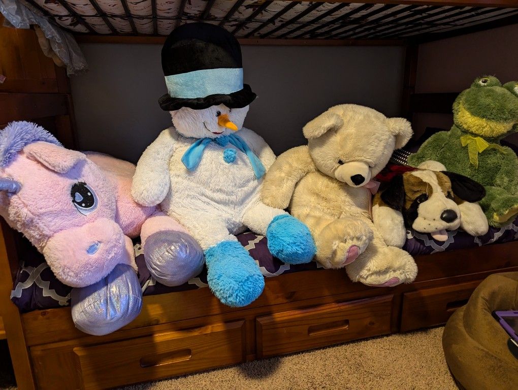 Lot Of 5 Giant Plushies 4 Ft To 3 Ft Tall