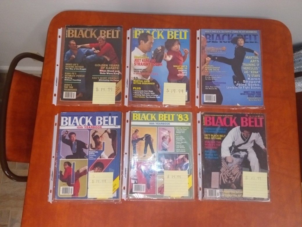  🔥🔥🔥🔥Collectible Black Belt Magazine