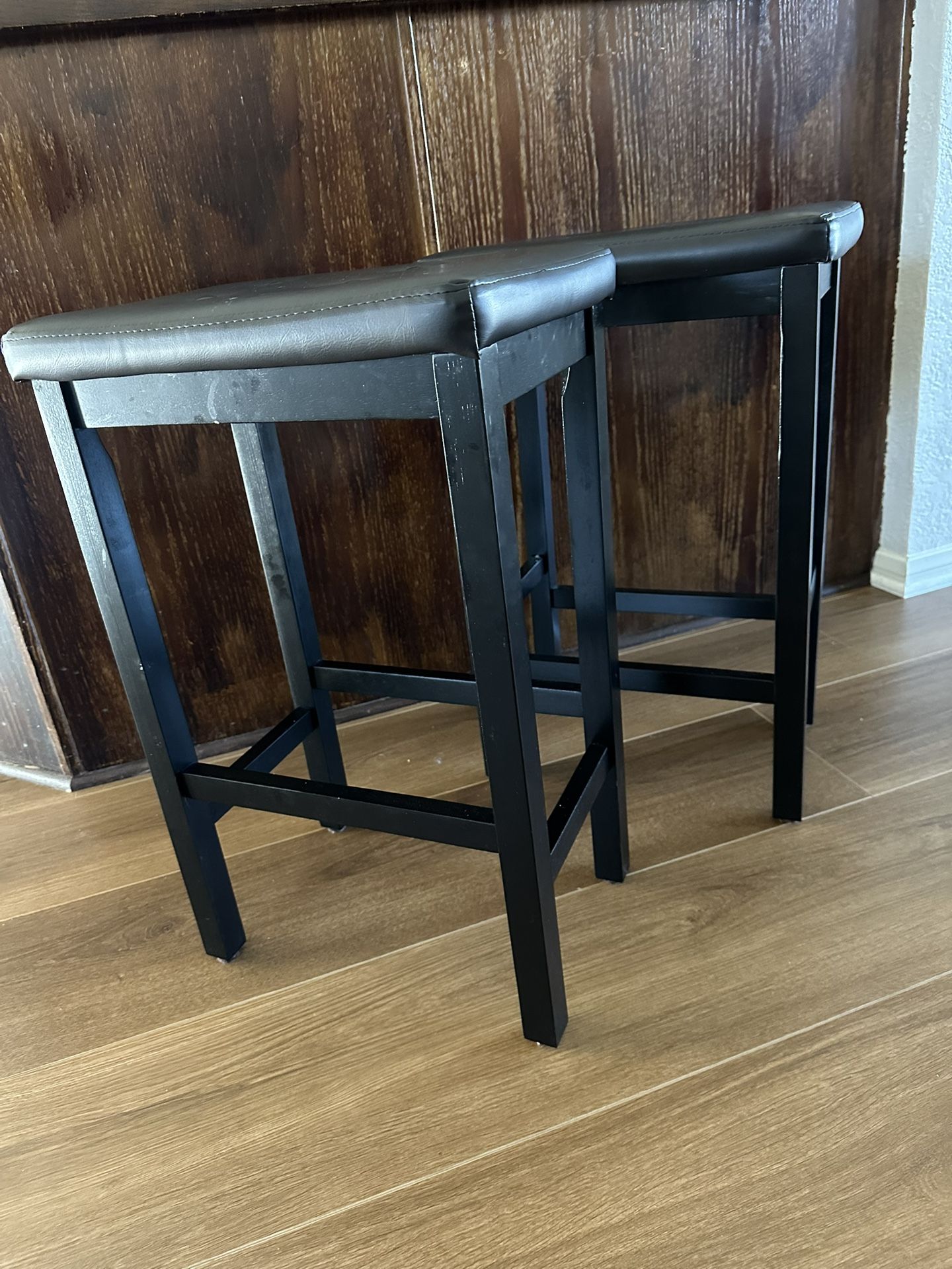 Backless Bar Stool Pair (2 Stools)